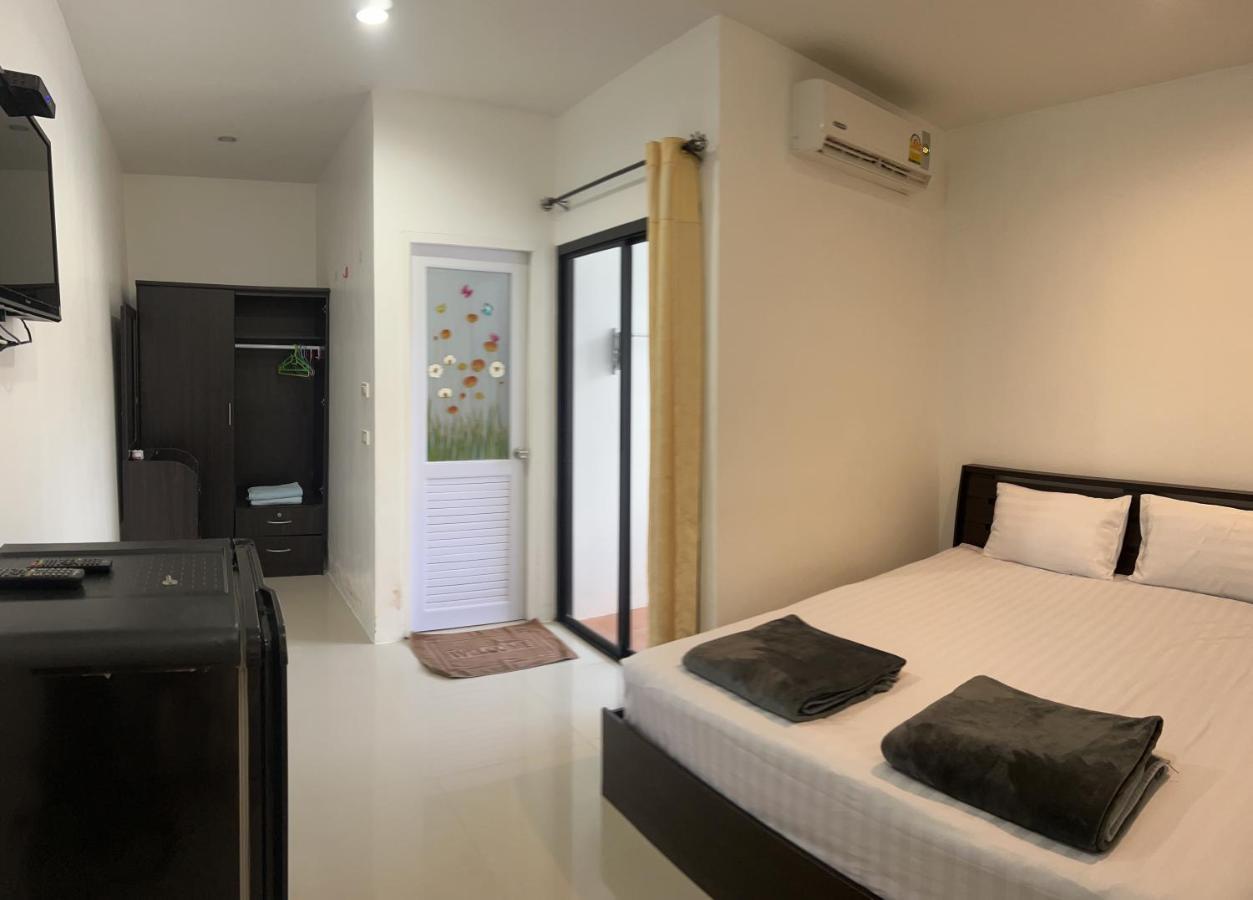 Golf House Hotel Nai Yang Luaran gambar