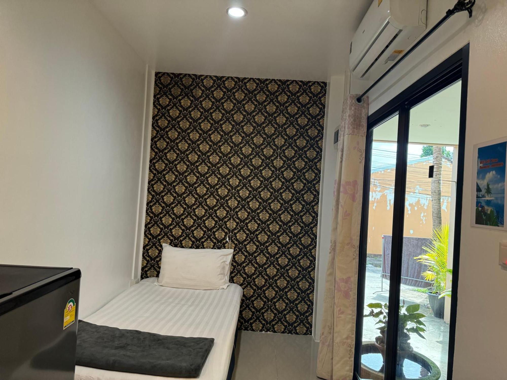 Golf House Hotel Nai Yang Luaran gambar